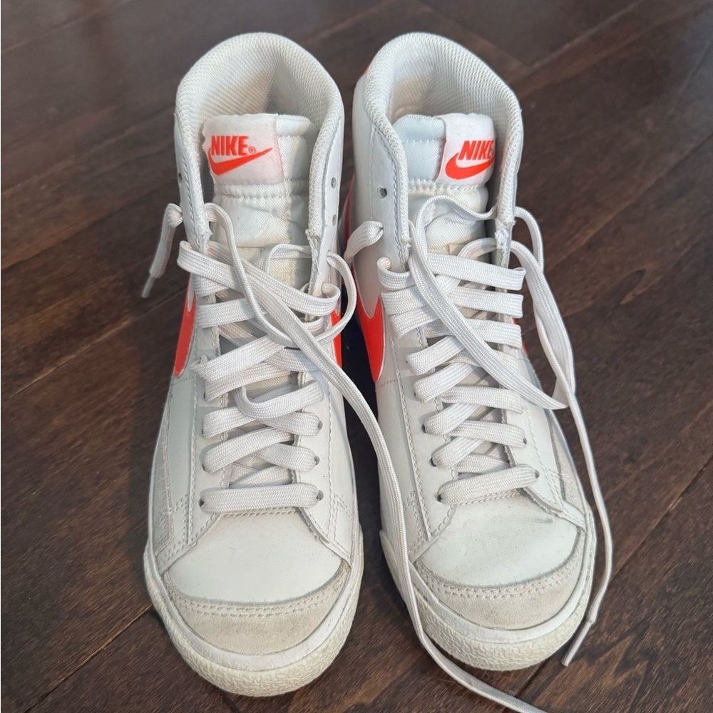 Nike Blazer Mid White Orange High Tops Youth 4Y Retro Streetwear